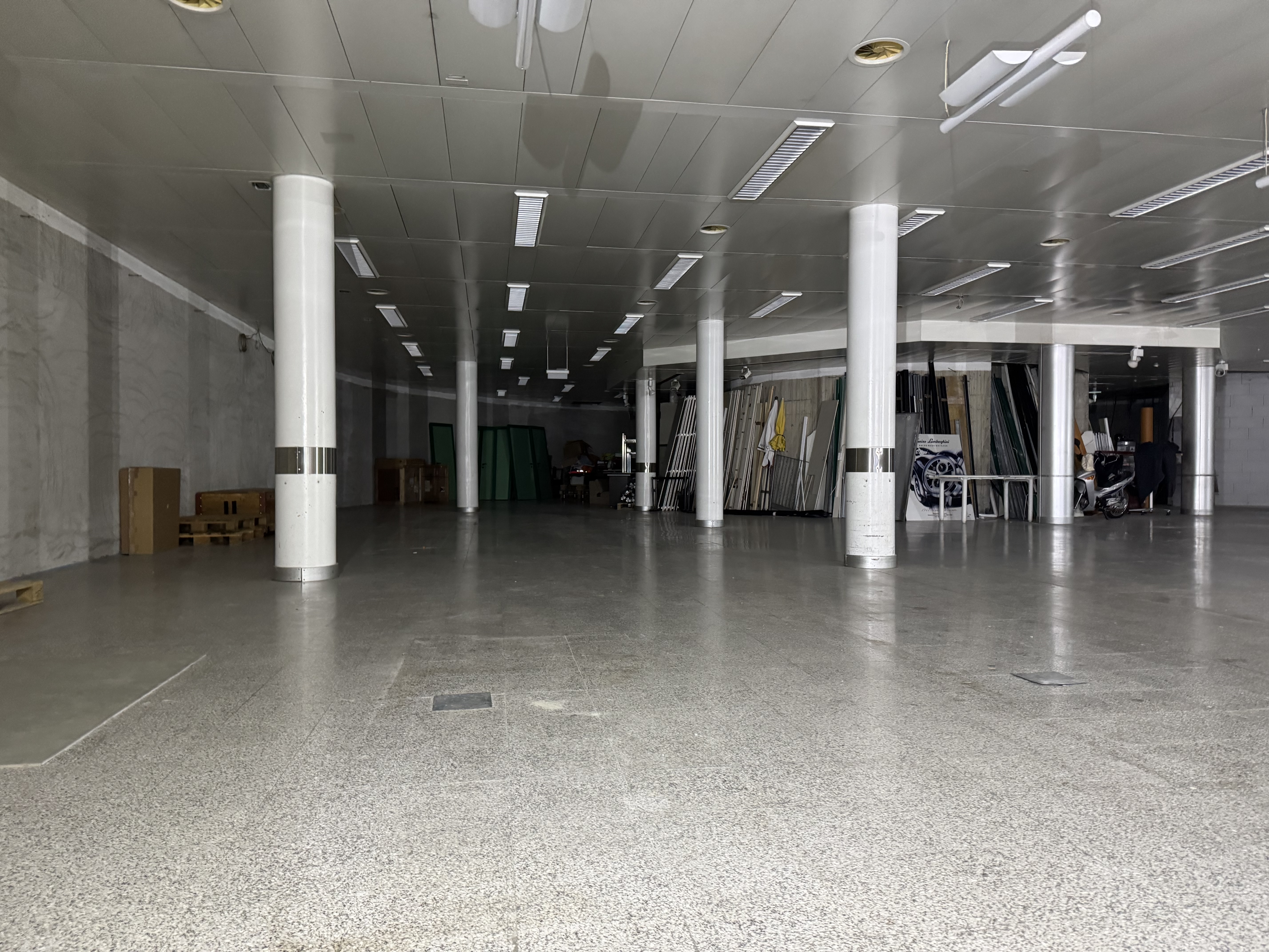 Spazio commerciale a Mendrisio