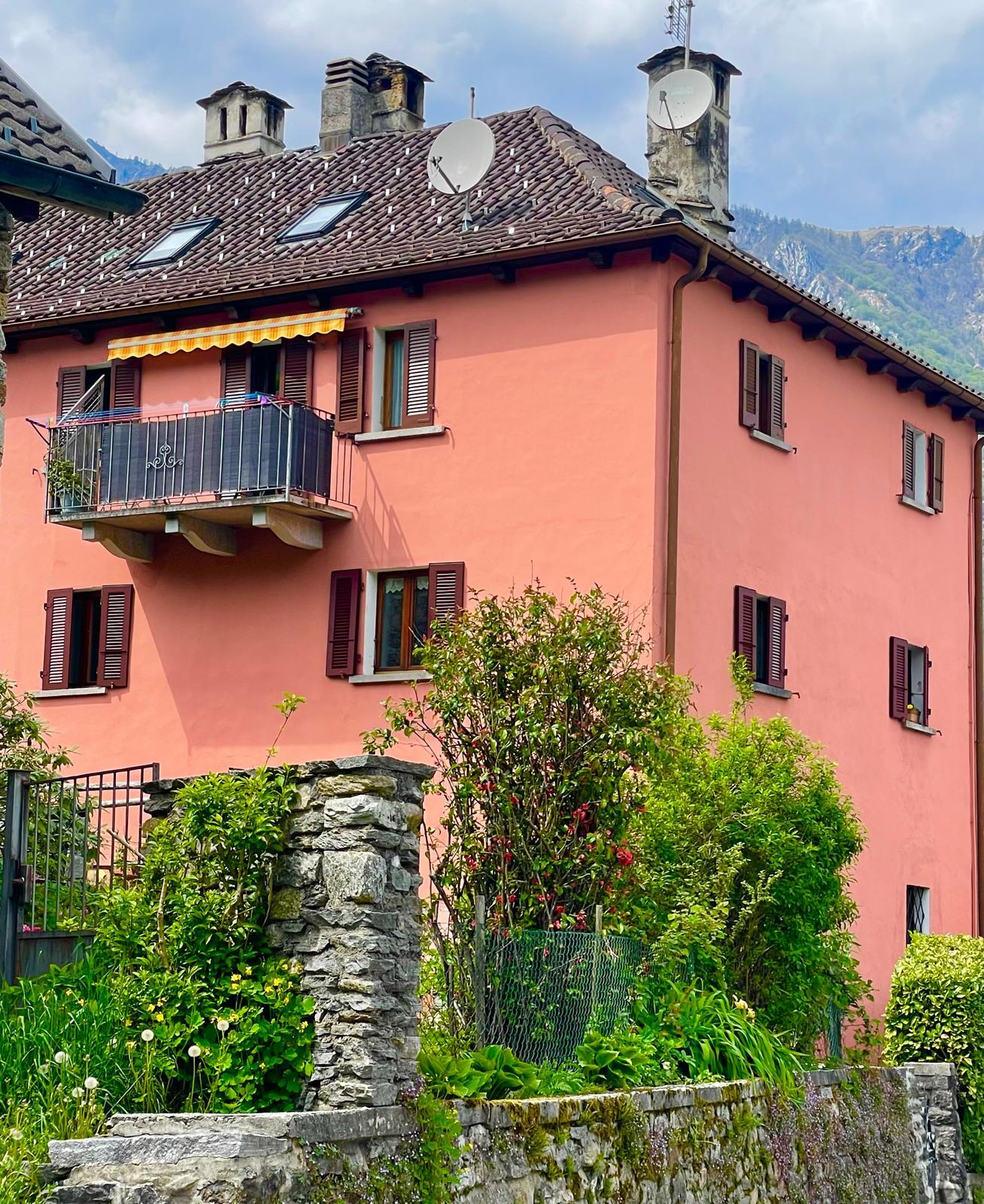 Casa unifamiliare a Palagnedra