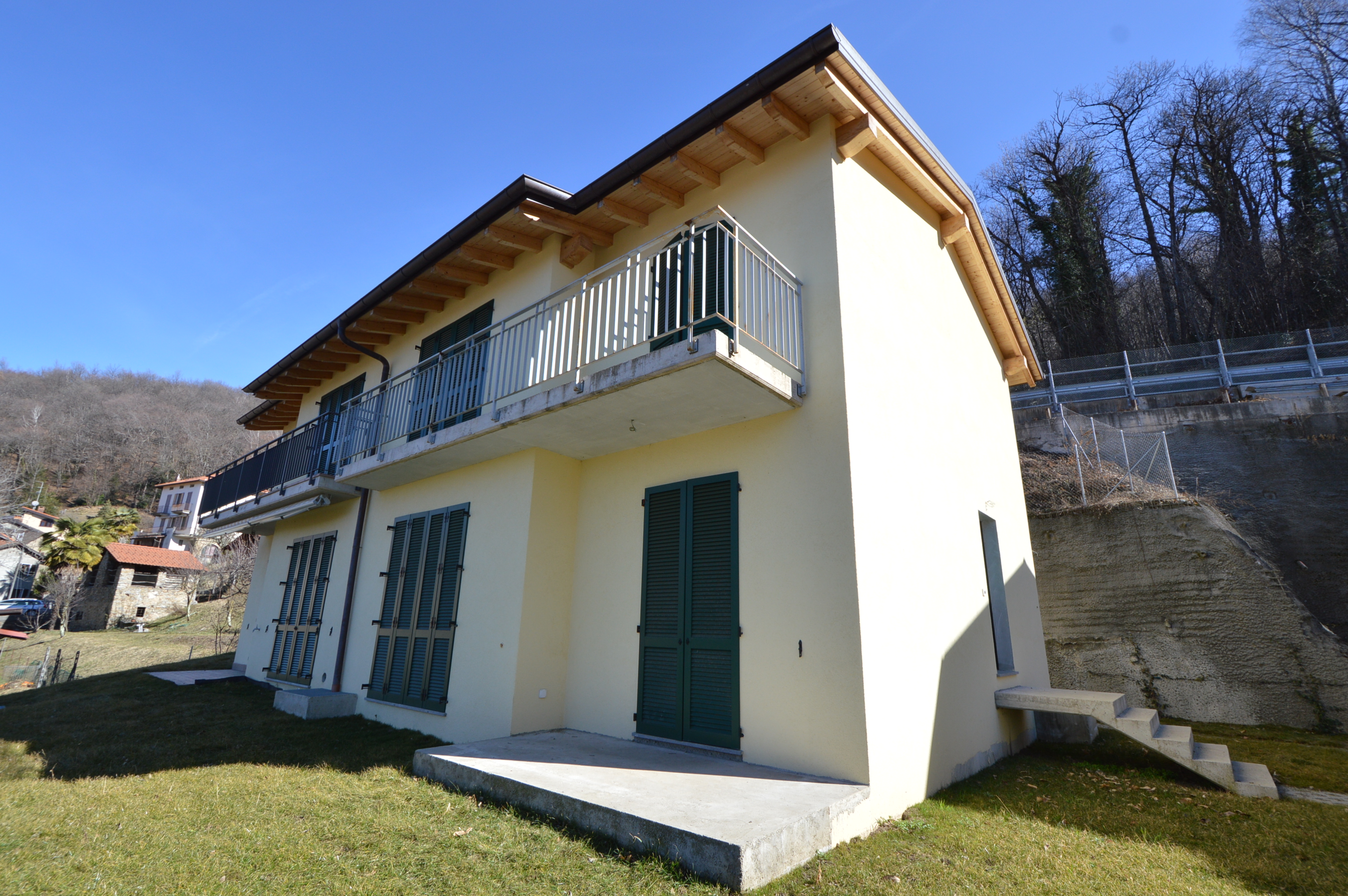 Casa bifamiliare a Iseo