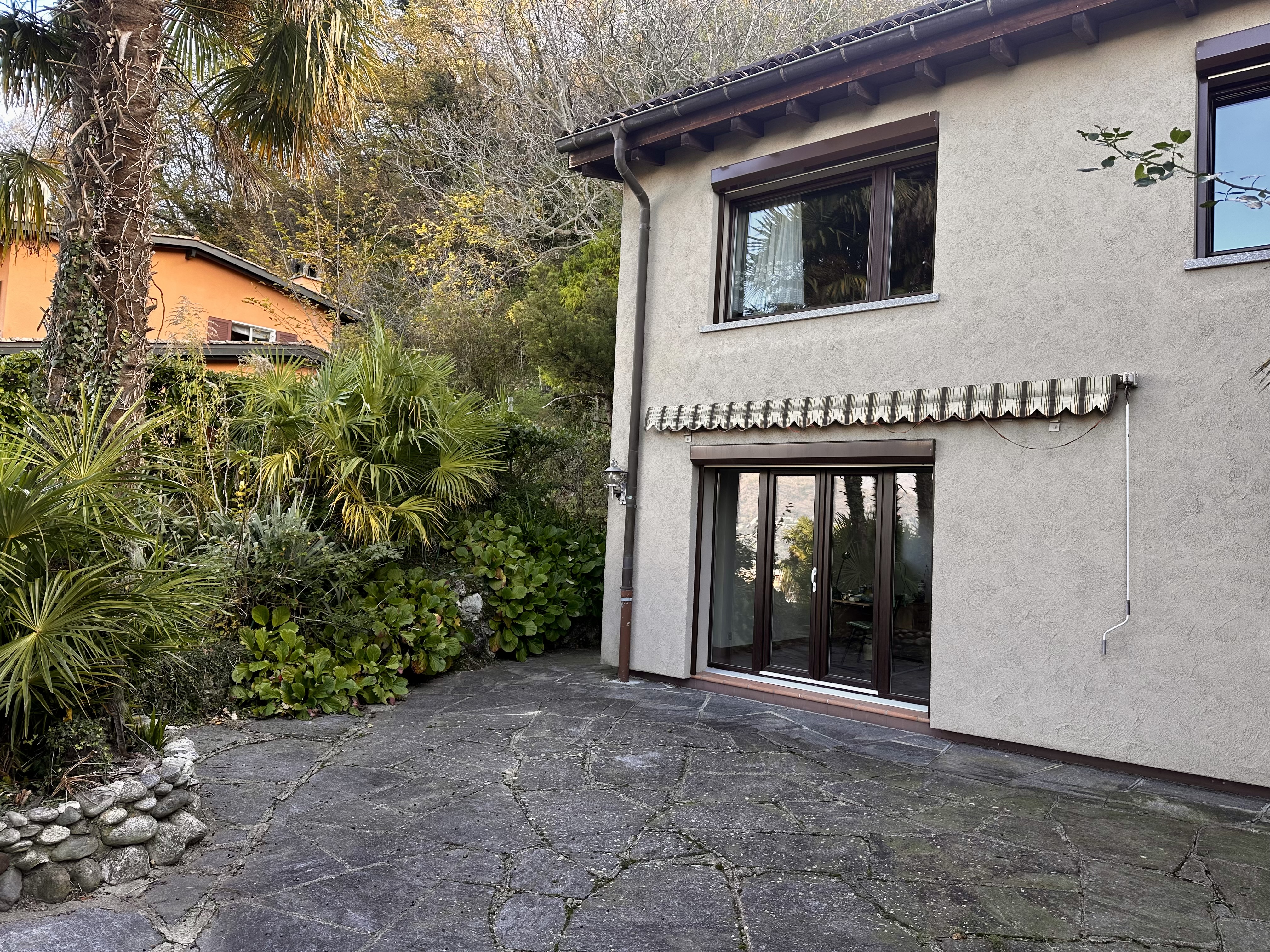 Casa unifamiliare a Carabbia