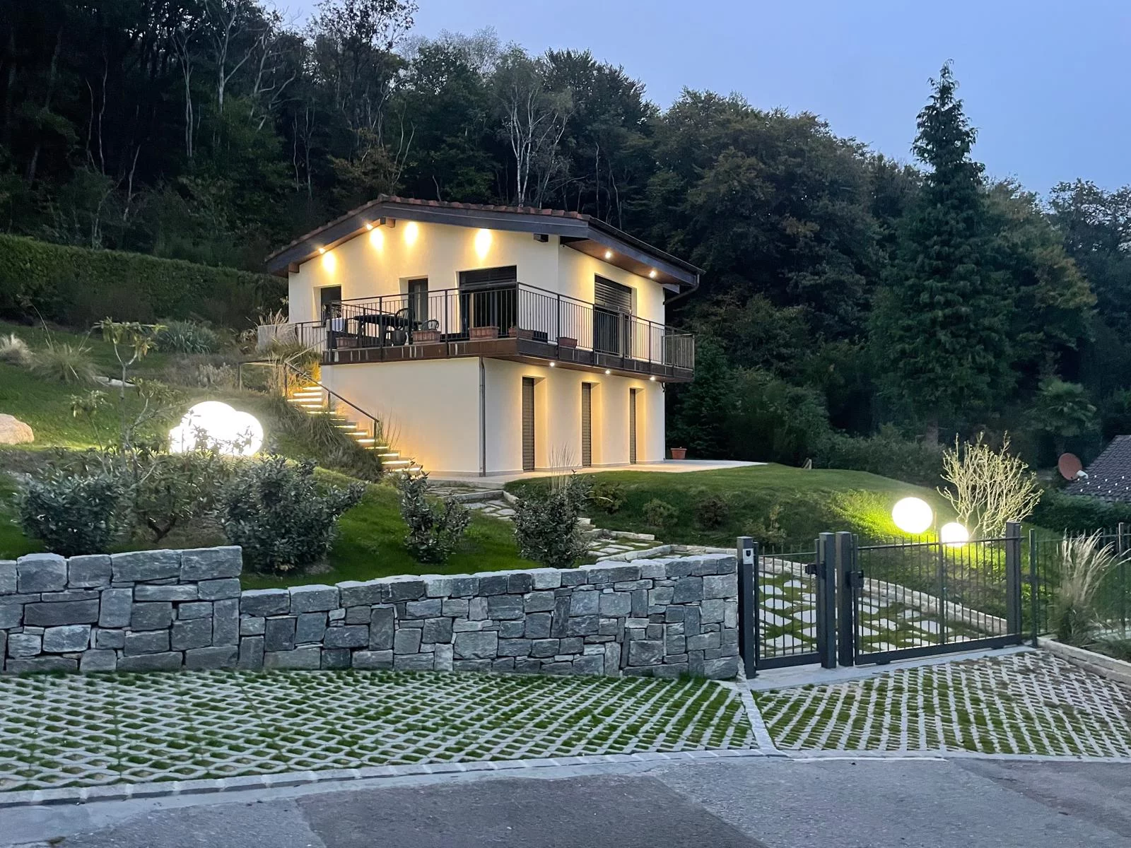 Villa a Carona